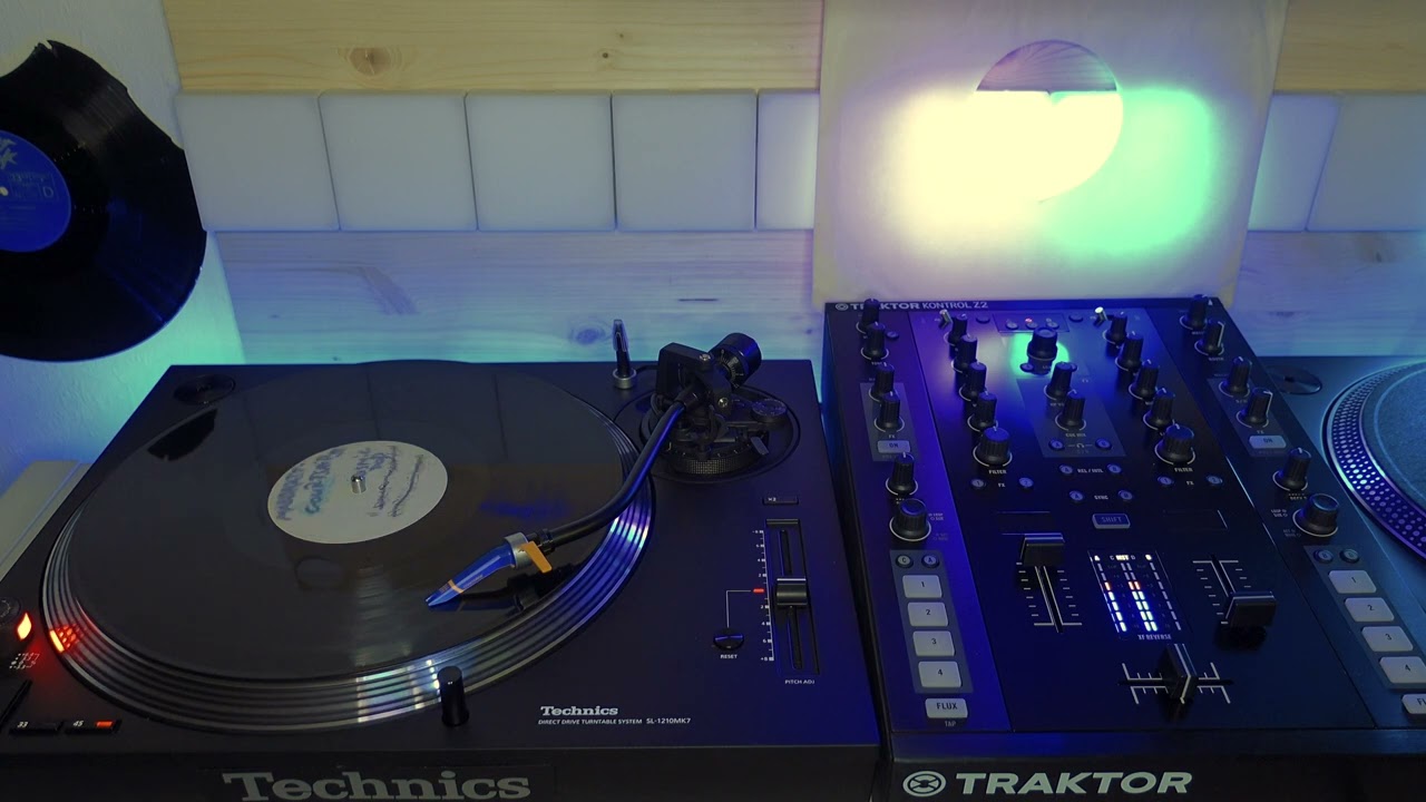 Maddkatt Courtship III - Cosmic Pop (White Label)