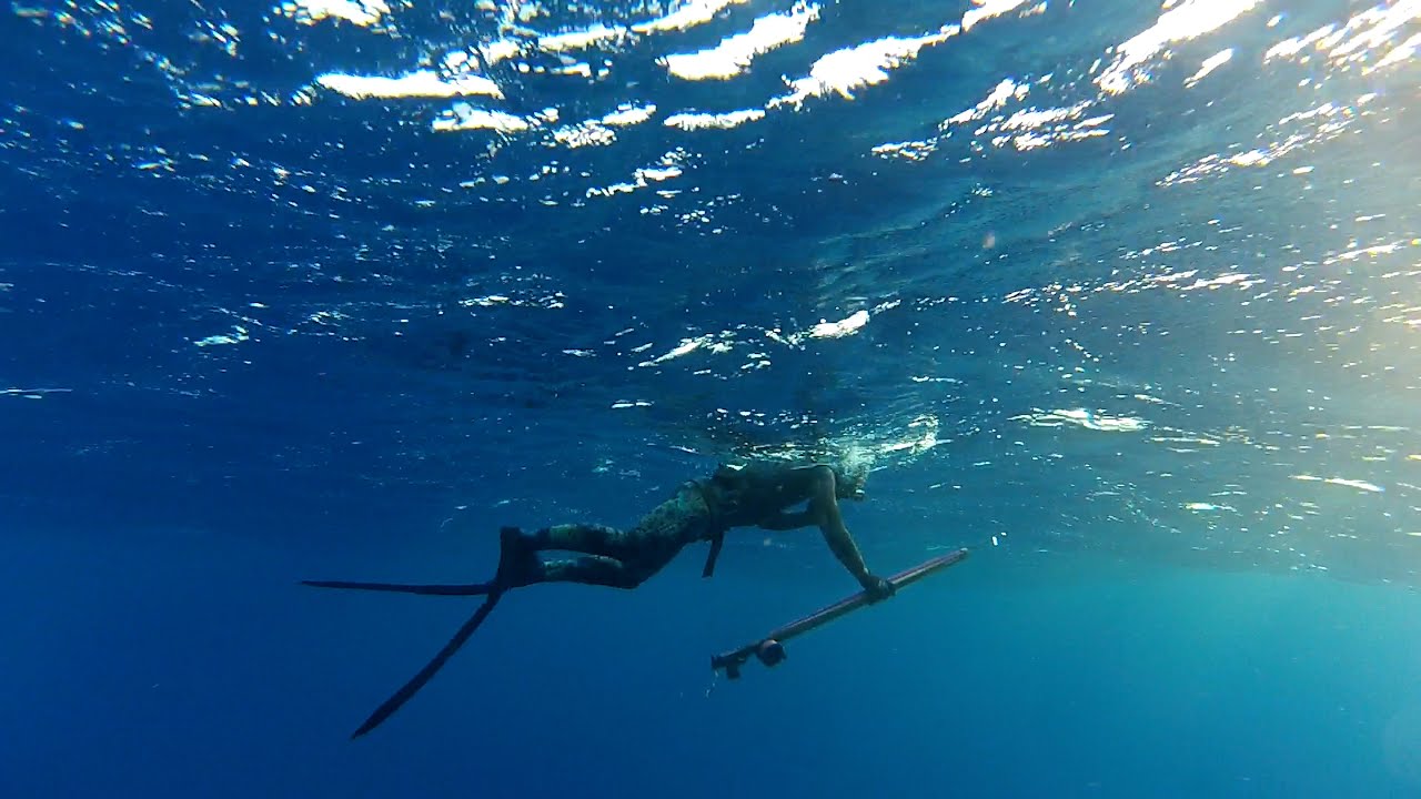 Conquering the Deep: Mastering Relaxation & Adventure Underwater