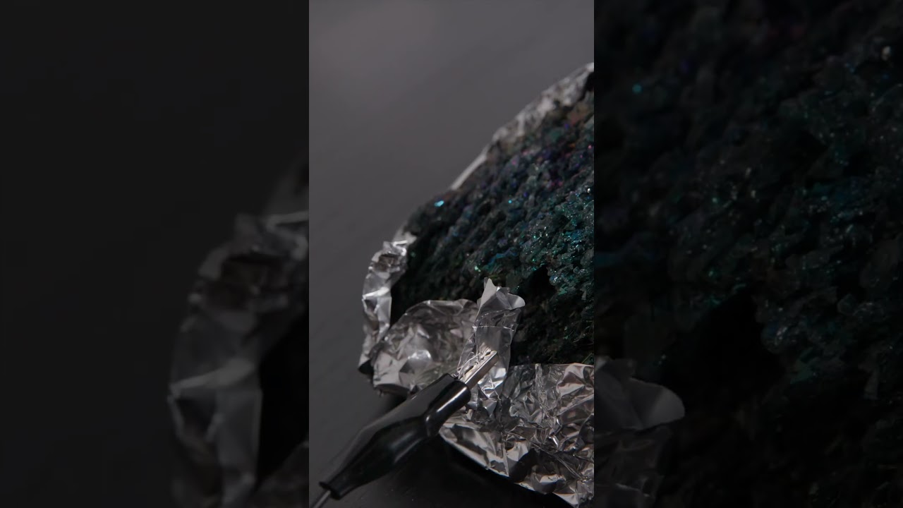 Un LED primitivo #curiosit&agrave; #chimica #scienza