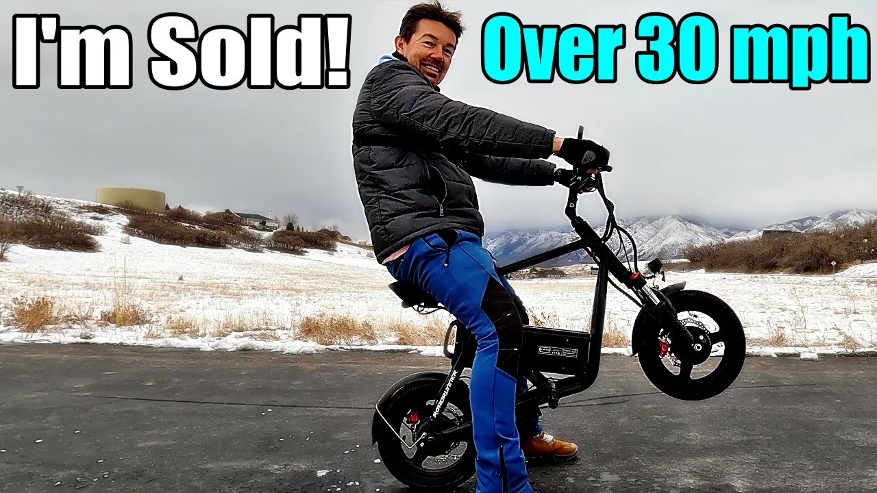 Small, Lightweight and FAST!  | Emove RoadRunner Seated Scooter
