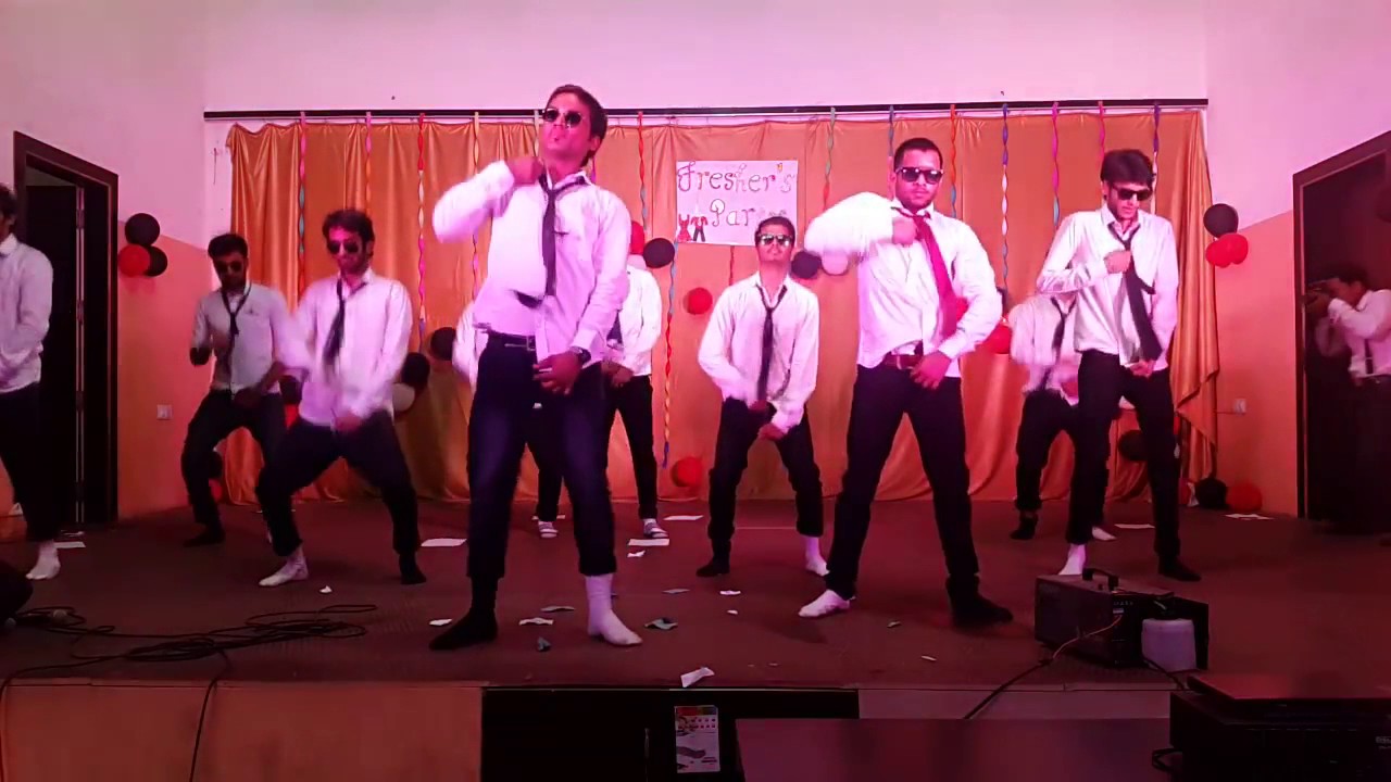NITK MCA Freshers 2K17  dance by  the Illusion boys