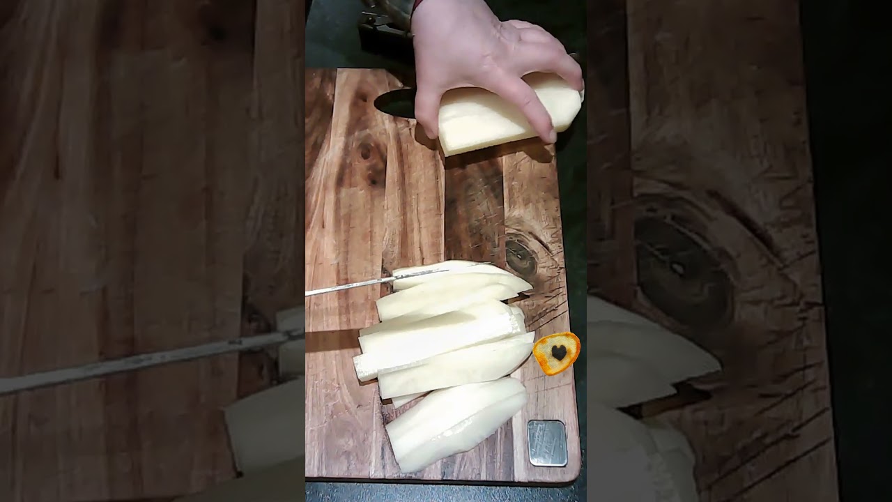 Hand cut potato chips 