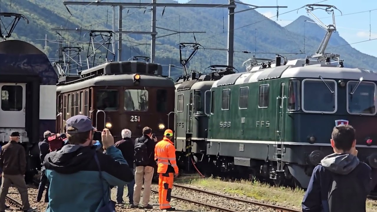 Jubiläum 60 Jahre Re 4/4   5/8   Impressionen vom Bahnhof Balsthal SO/ u.a. Einfahrt Lokzug BLS/OeBB