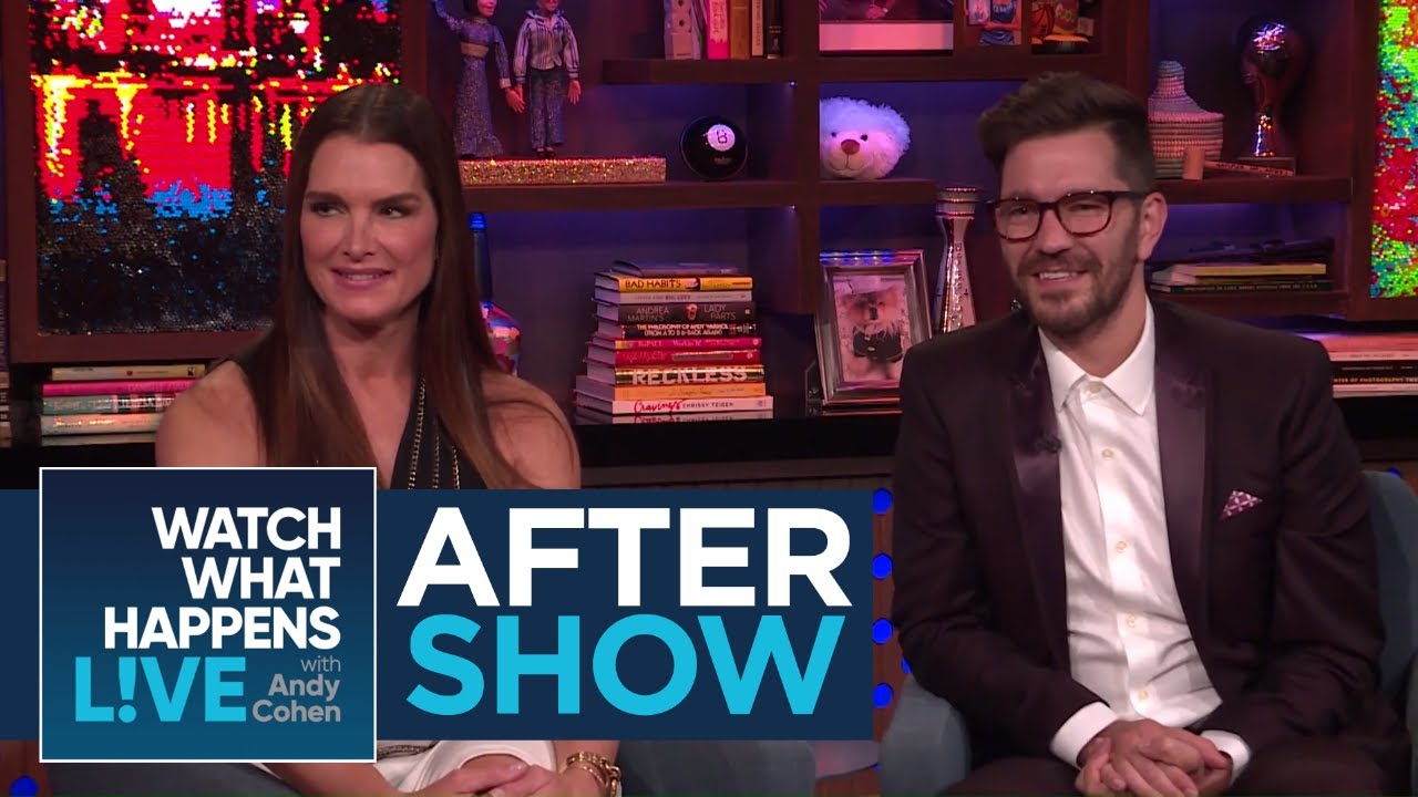 After Show: Jonathan Bennett Tells A Story About How He Facetime'd With Lindsay Lohan | WWHL