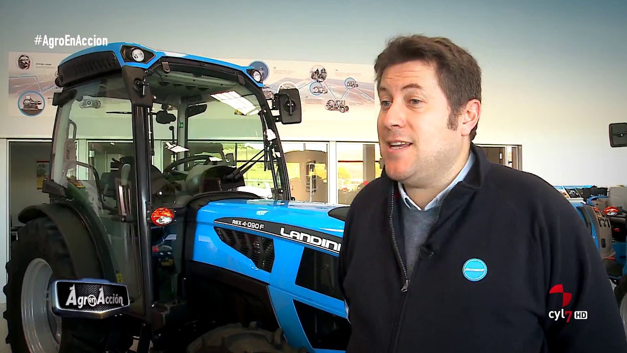 Agro en acción (34).-  Gama de tractores REX 4 de Landini y trilladora Phoenix