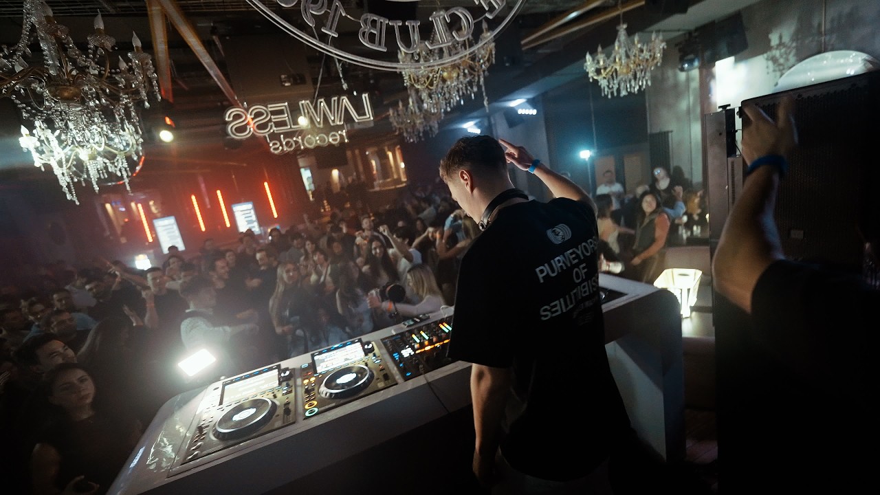SINA - House DJ set at La Folie Douce Chamonix | LAWLESS TAKEOVER with Meloko
