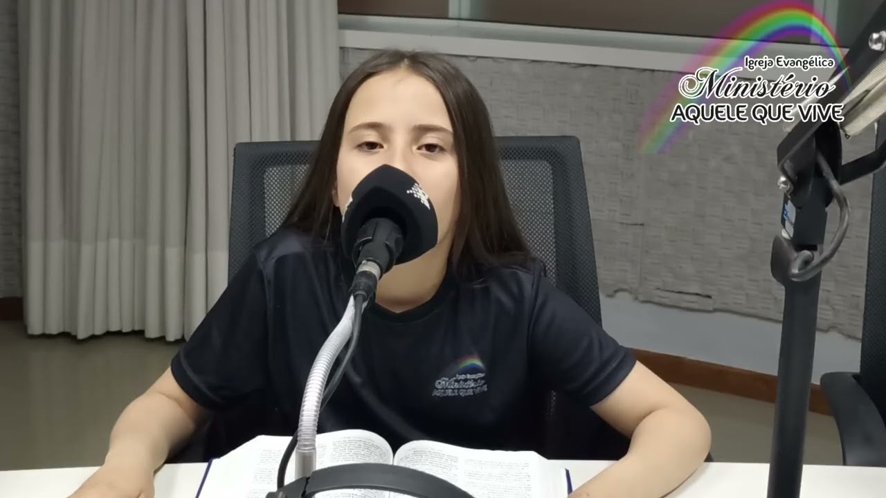 Por isso não desanimamos porque interiormente estamos sendo renovados dia após dia.