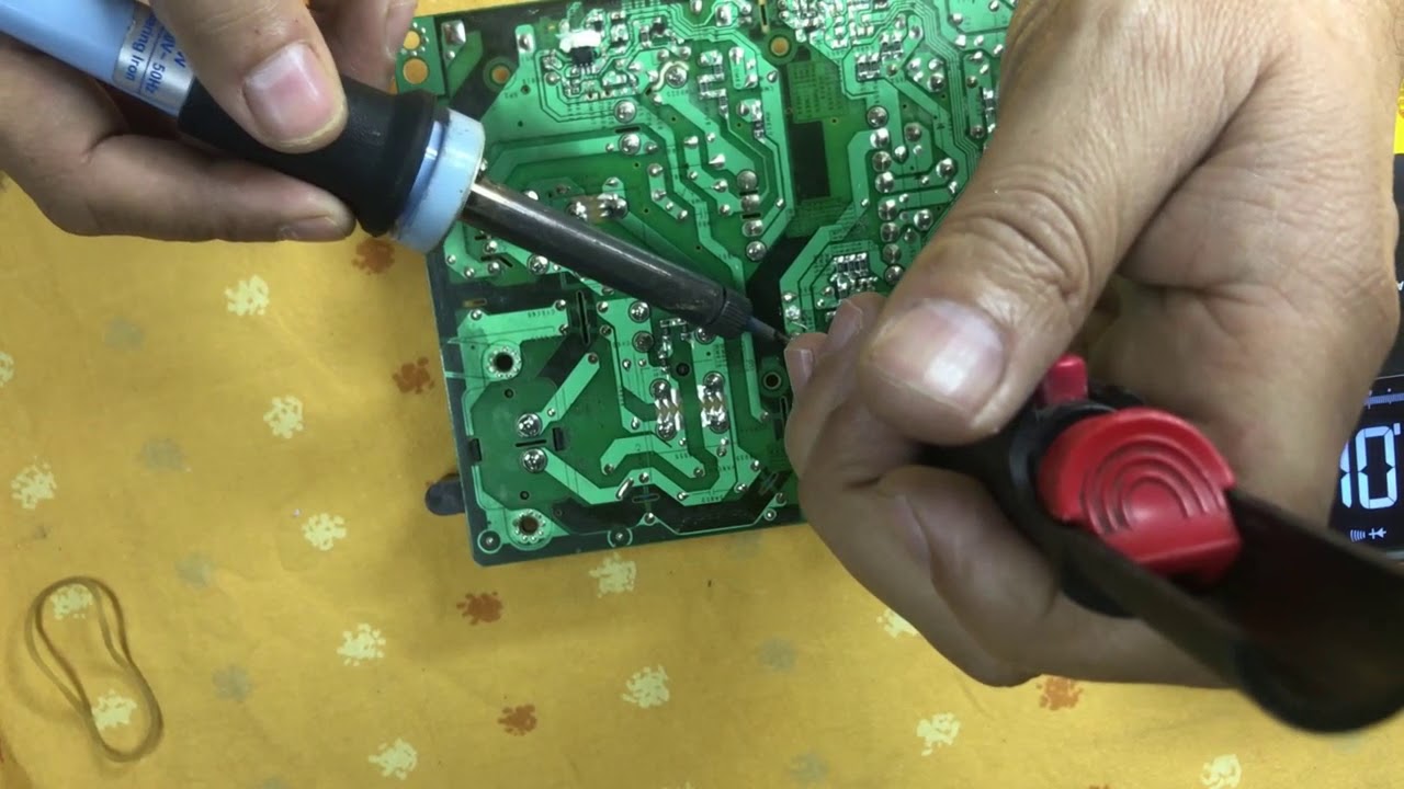 اصلاح تلفاز سامسونغ فاصل تماما  réparation tv samsung LED 32