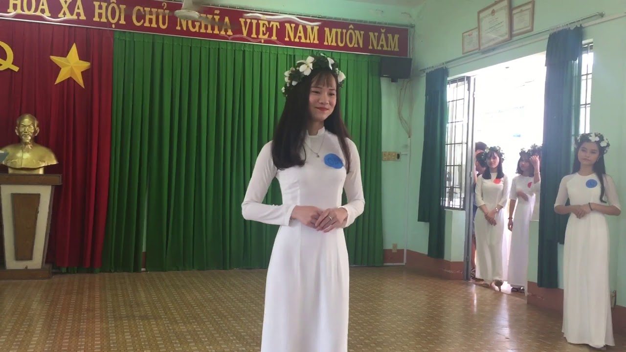 Nữ Sinh Duyên Dáng 12A9