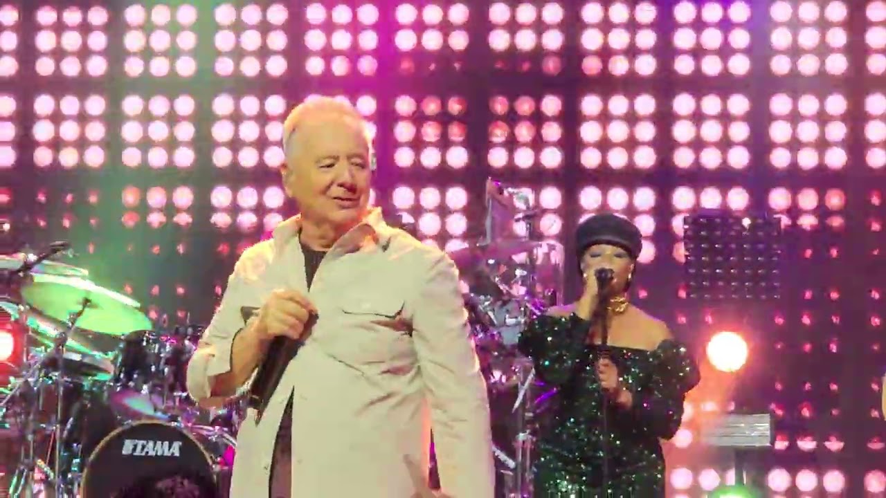 Simple Minds - Alive + Kickin