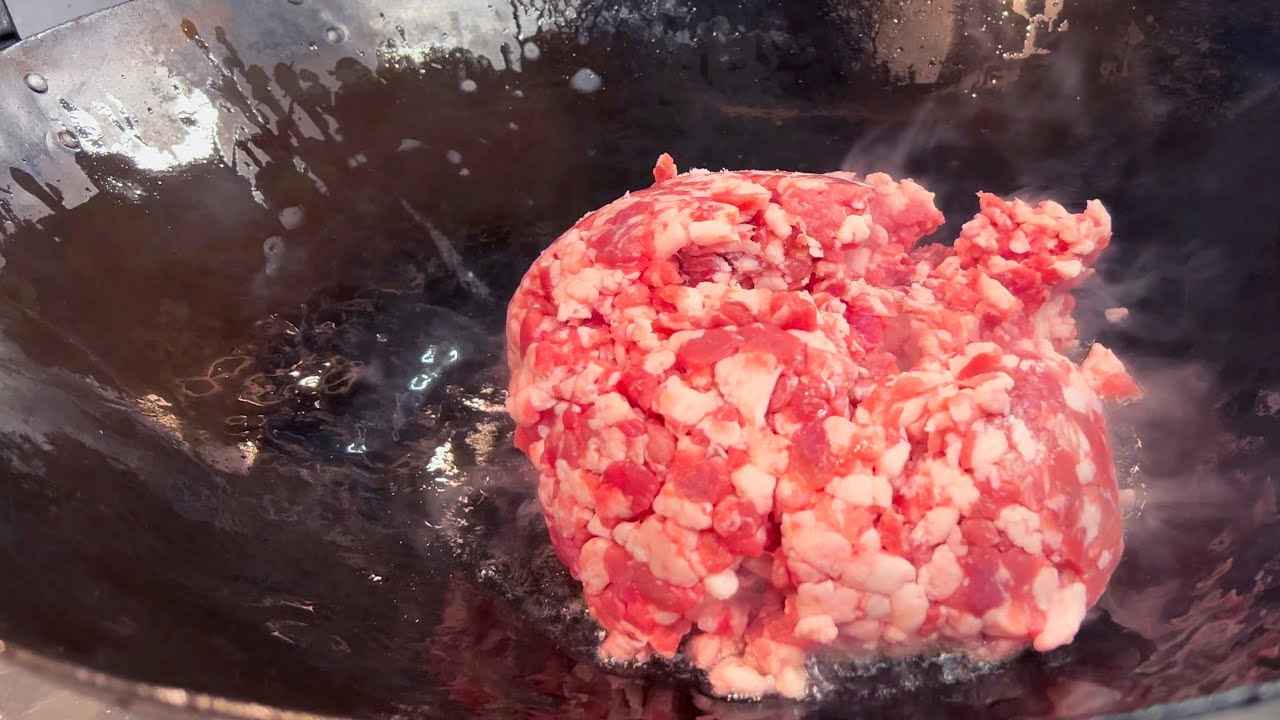 実は地味が一番美味い。　In fact, the plain taste is the most delicious.