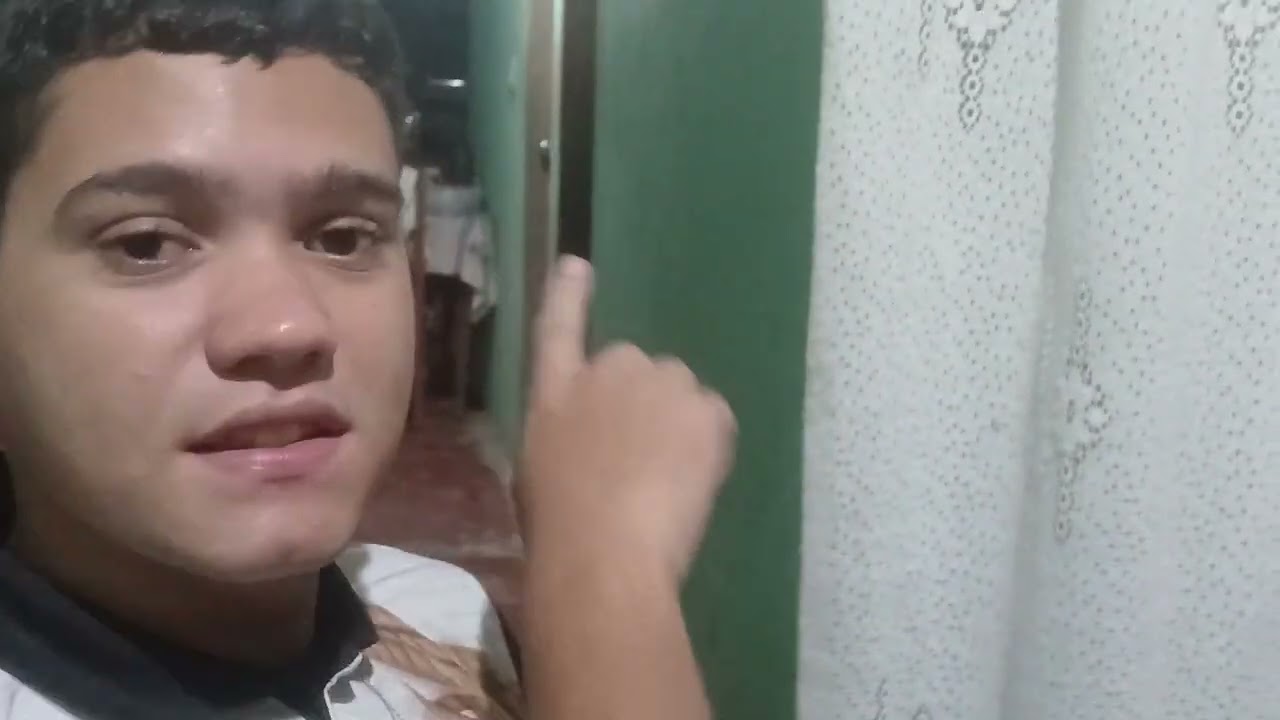Eu jogando gamestic.
