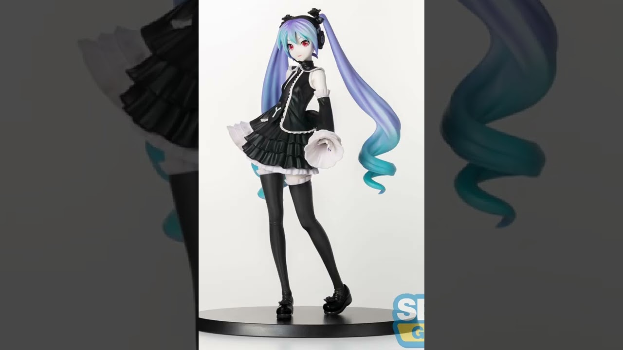real miku figures vs. bootlegs 😭