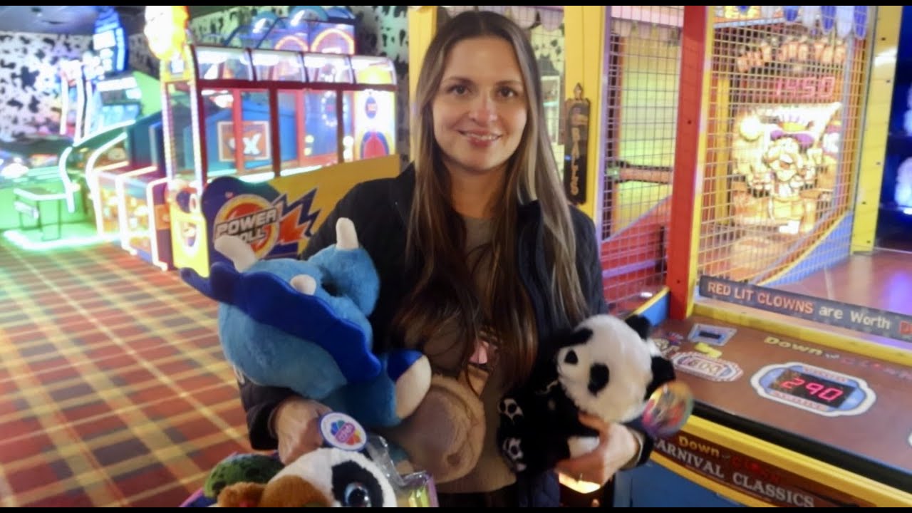 We won ALL the prizes at Ripley's Super Fun Zone Arcade in Sevierville, Tennessee at Tanger Outlets!