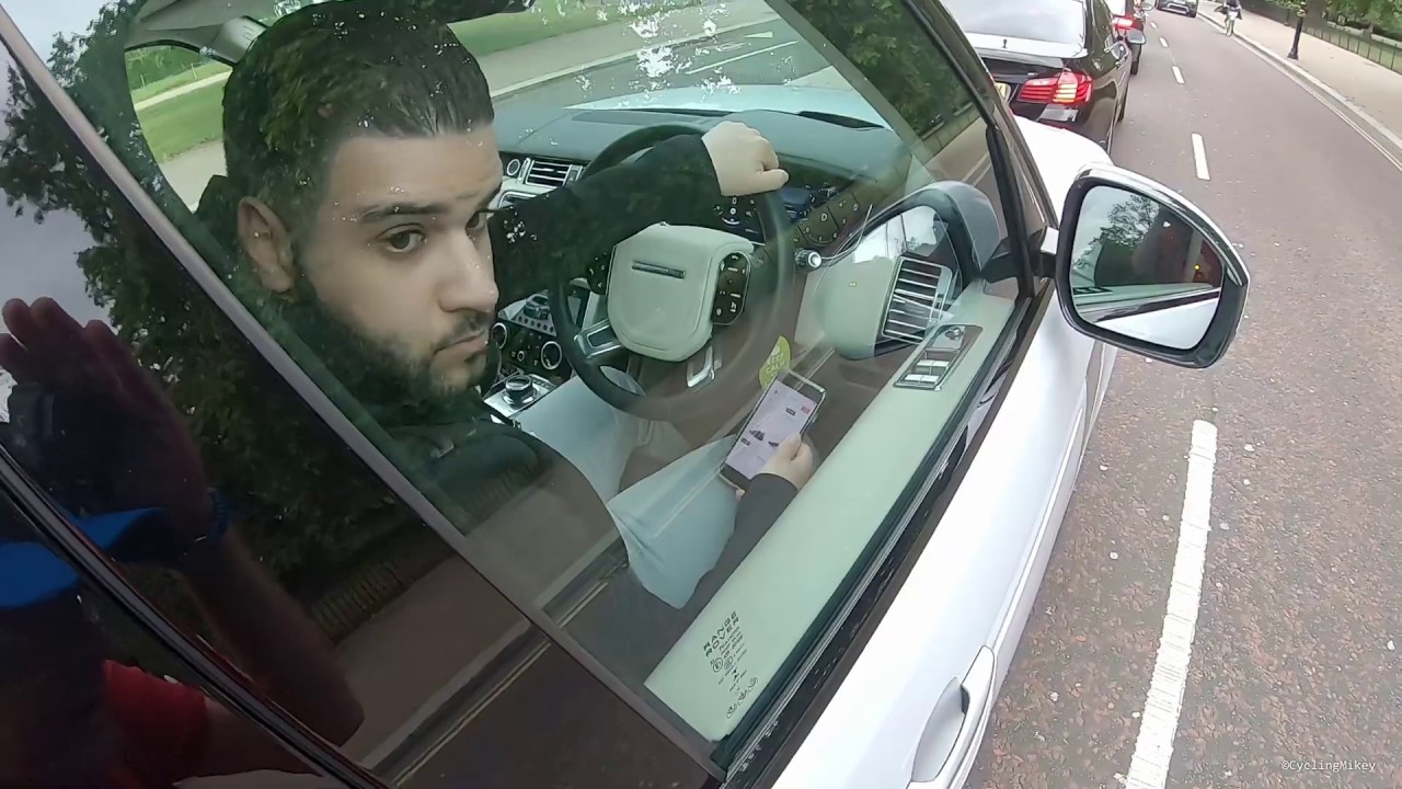 Phone driver guilty in court - 6 points, £880 fine+costs - FOI999