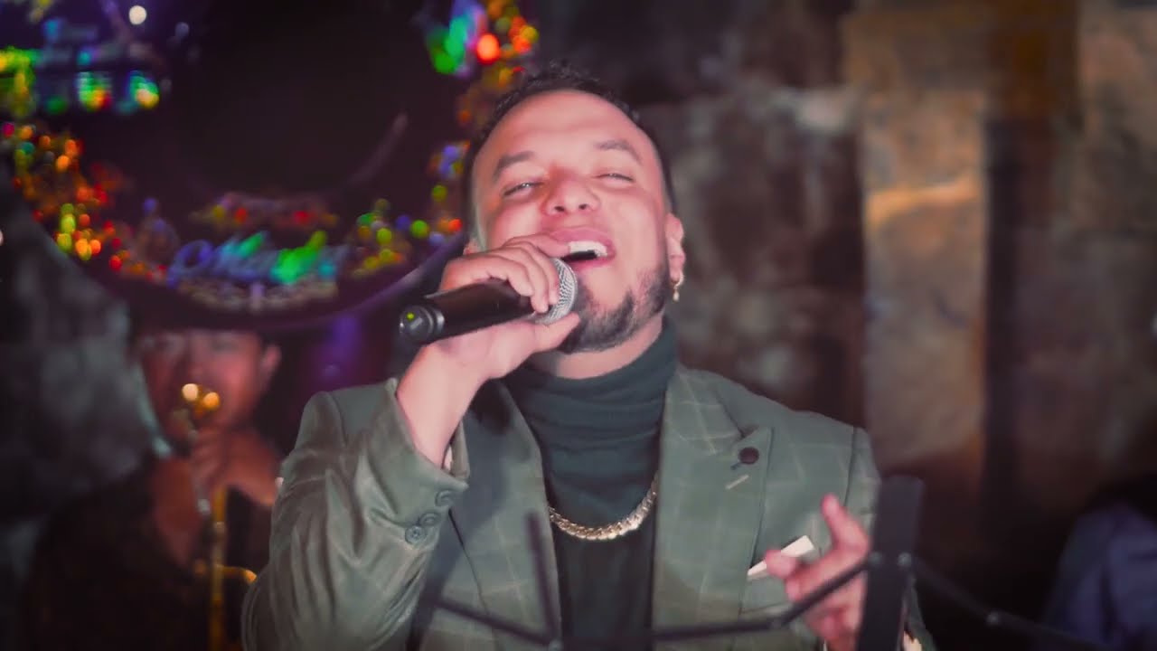 Lorenzo Méndez - Mi Historia Entre Tus Dedos (Video Oficial)