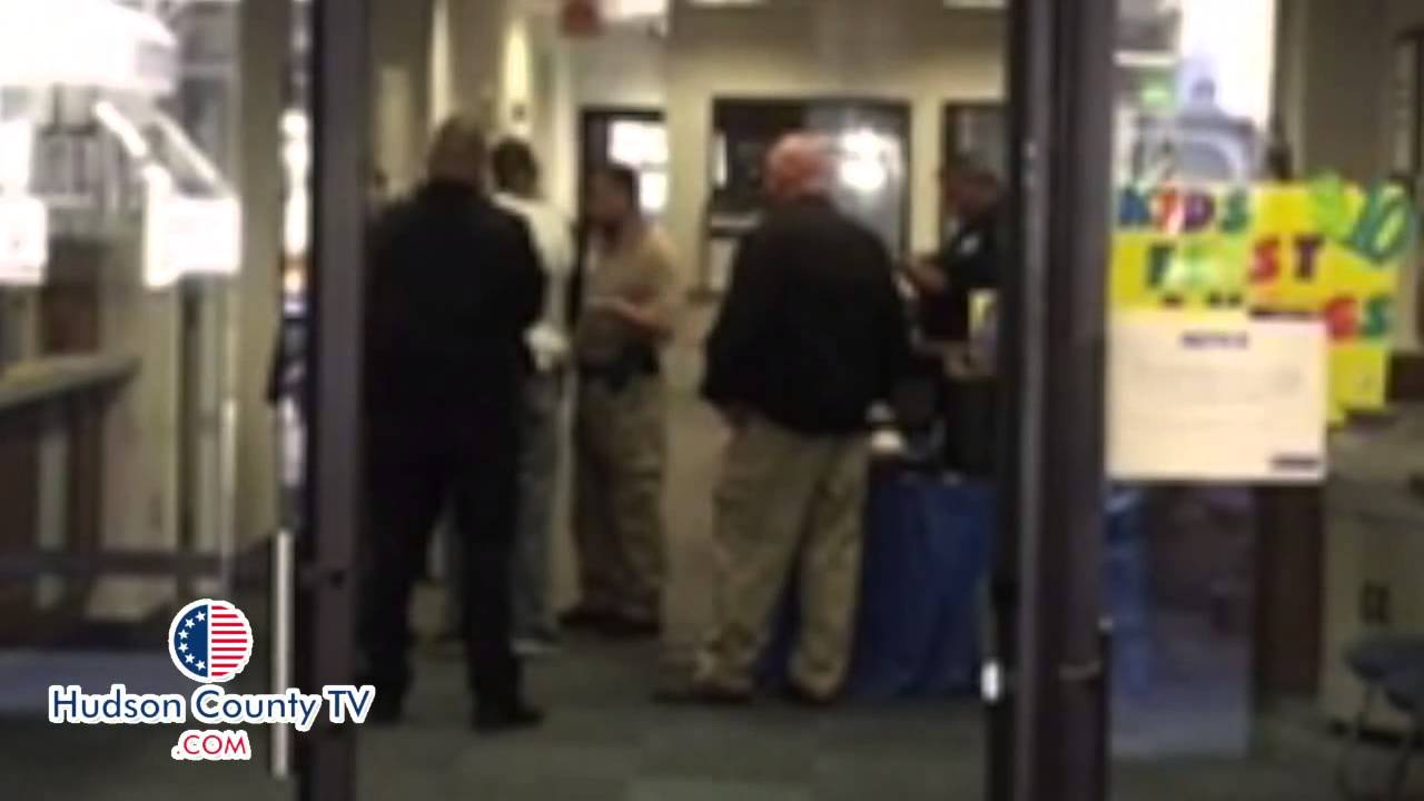 FBI Investigating robbery at Valley National Bank in West New York