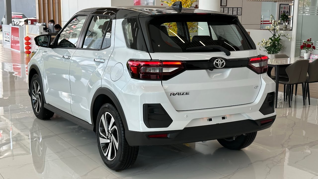 2024 Toyota Raize 1,0L White Color Review Interior and Exterior