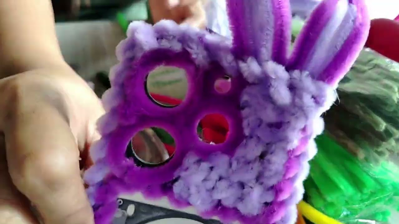 Cellphone case, coveran natin using fuzzy wire