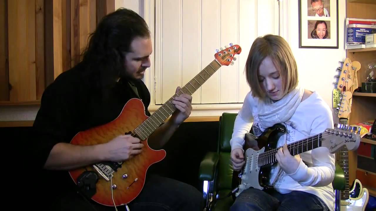 Alex Hutchings and Jess Lewis 