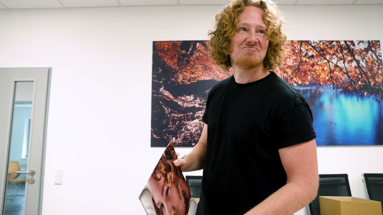 Vinyl Signing - New Album “Remember Me”