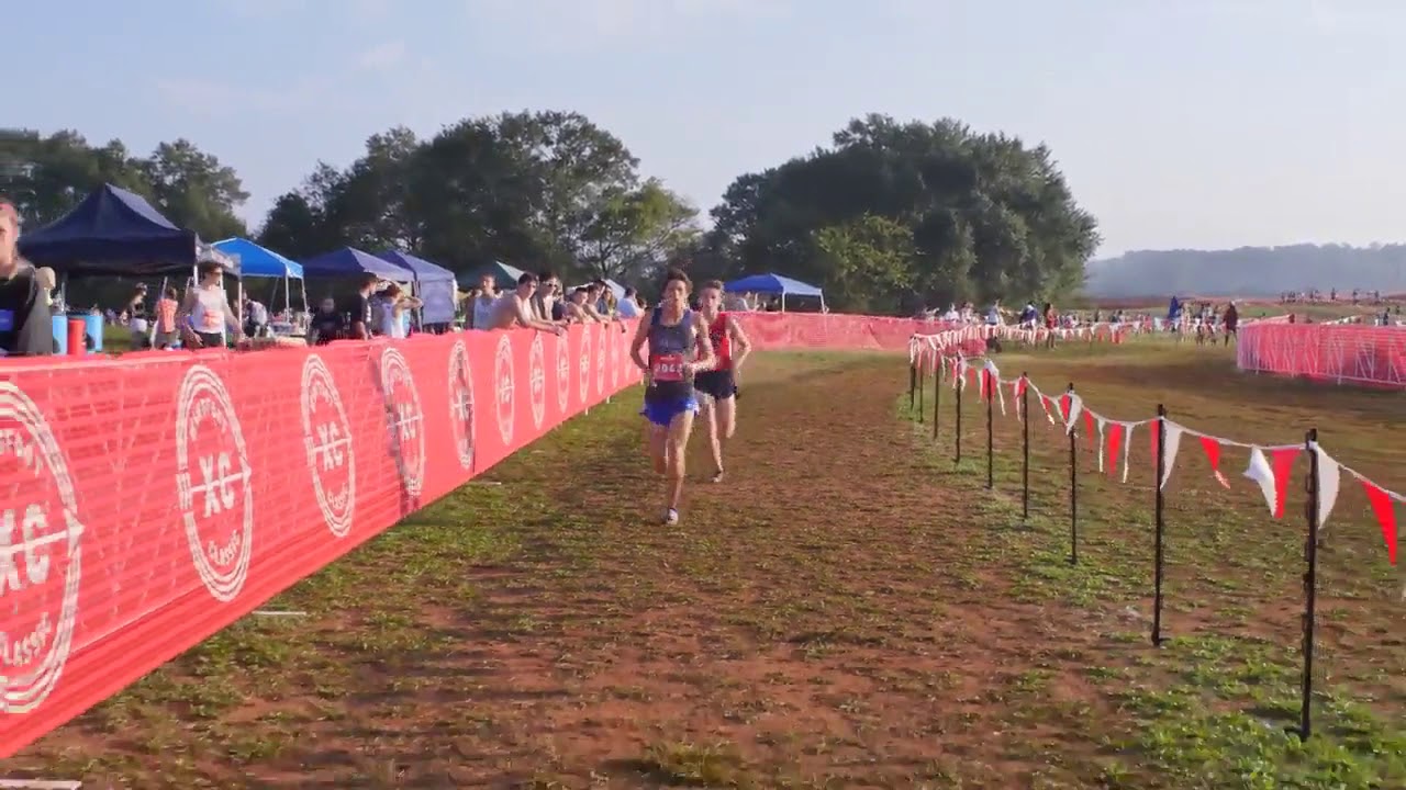 XC Battle To The Finish: McLeod vs Bowers!