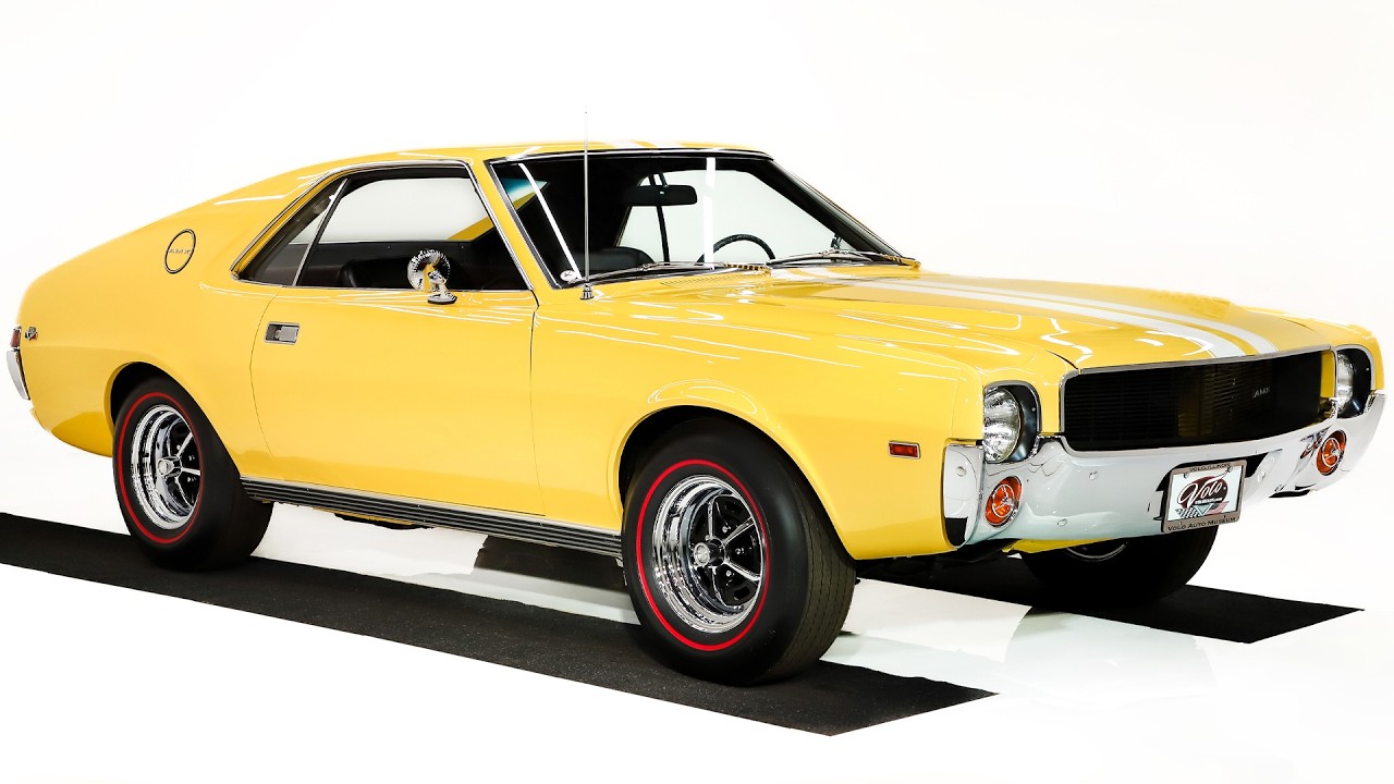 Автомобиль AMC AMX 1968 года выпуска продается в музее Volo Auto Museum (V22144).