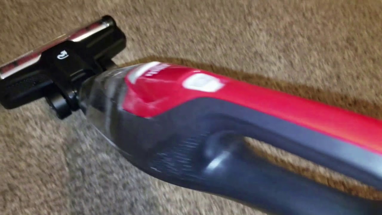 unboxing of Dirtdevill Power stick vac