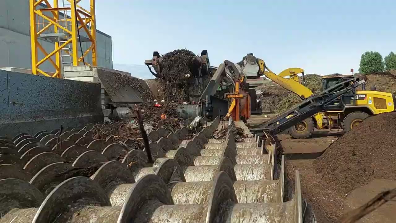 SPLITTER KOMPTECH - SCREENING GREEN WASTE