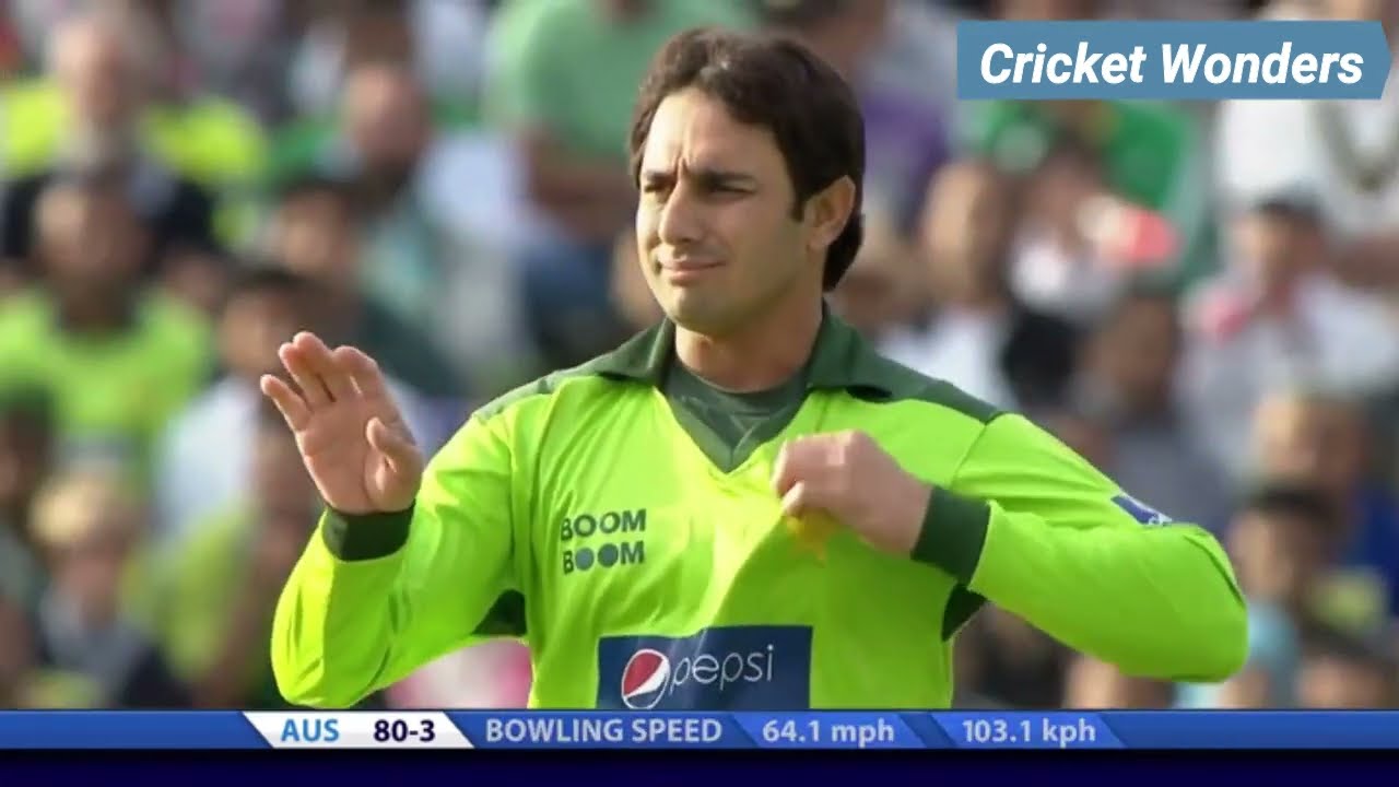 Saeed Ajmal showing his Magic in crucial time | Unplayable deliveries