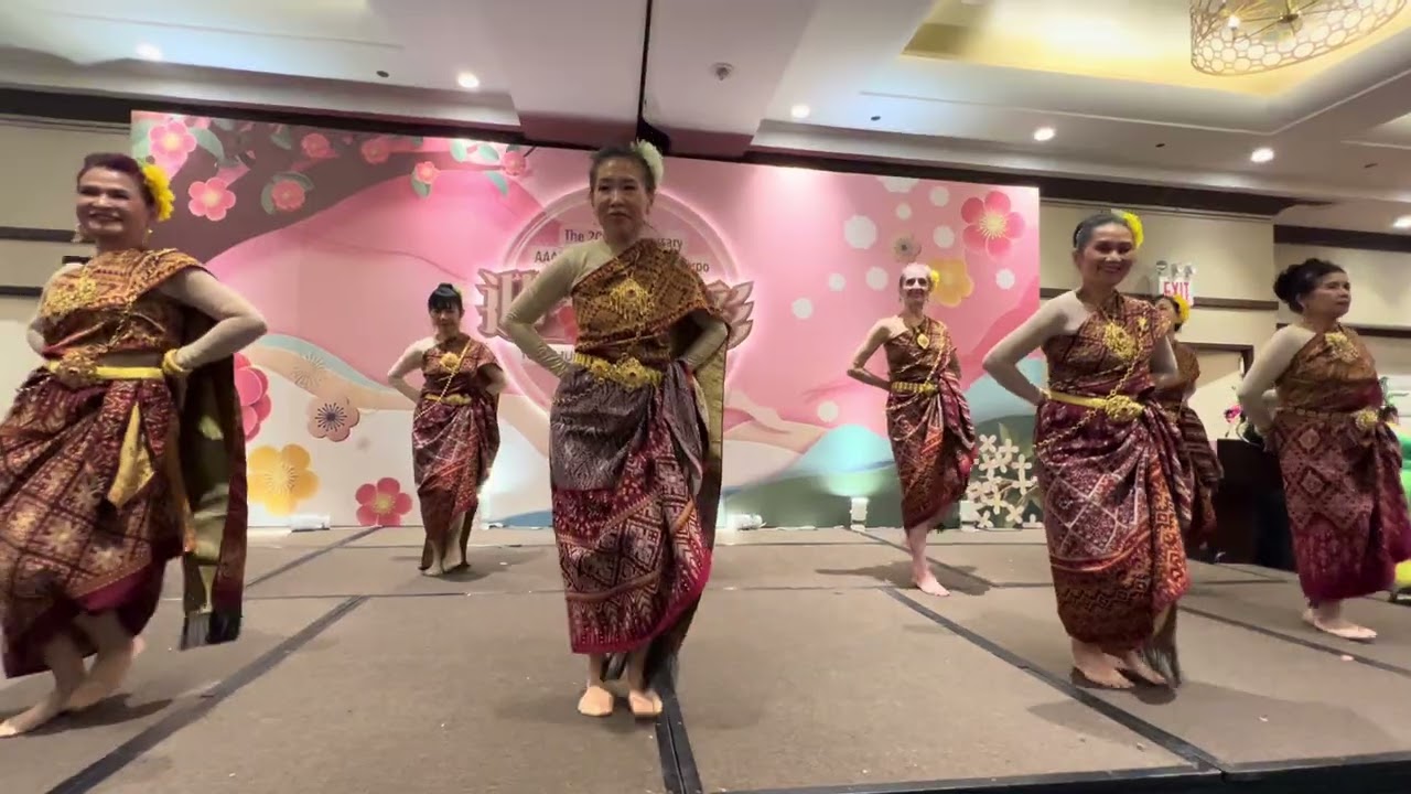Another Tai dance 