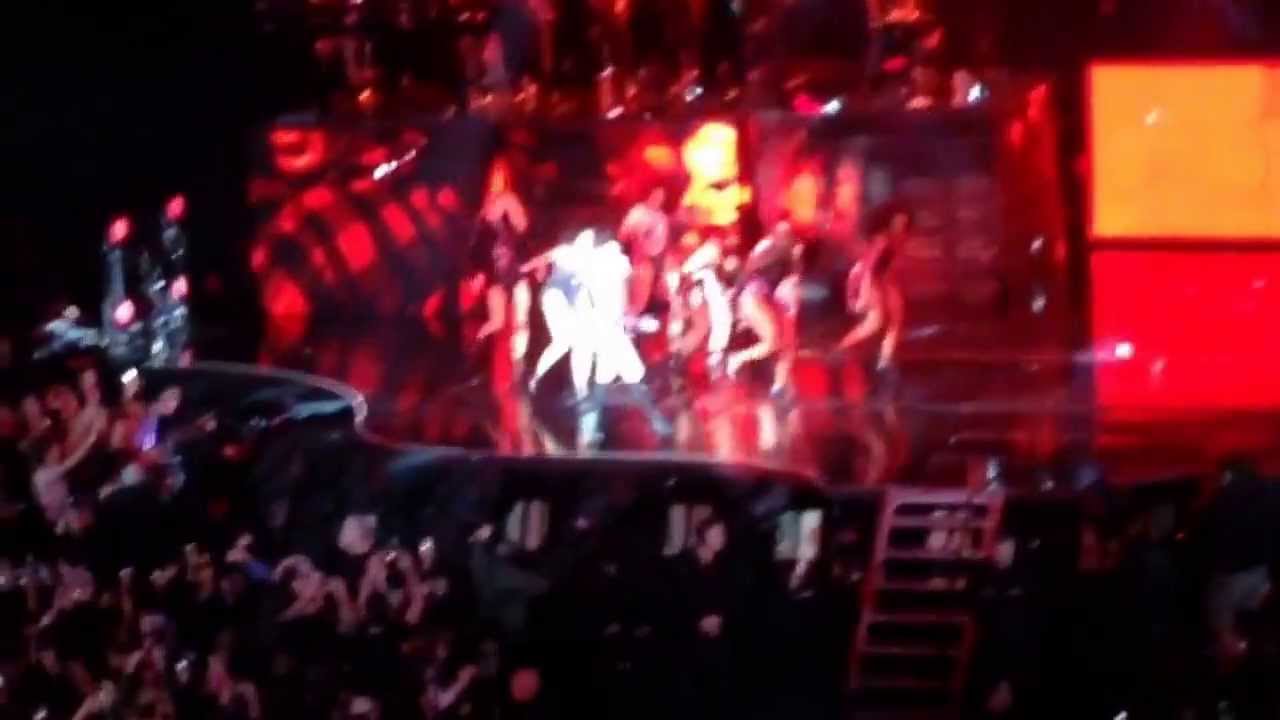 BEYONCÉ - Flawless. DUBLIN O2 Arena 12/03/2014 [The Mrs Carter Show]