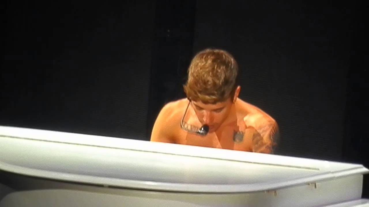 ALAYLM and BELIEVE live Justin Bieber Adelaide