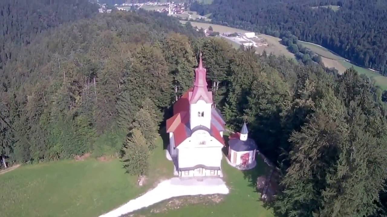 Podružnična cerkev Svetega Križa.