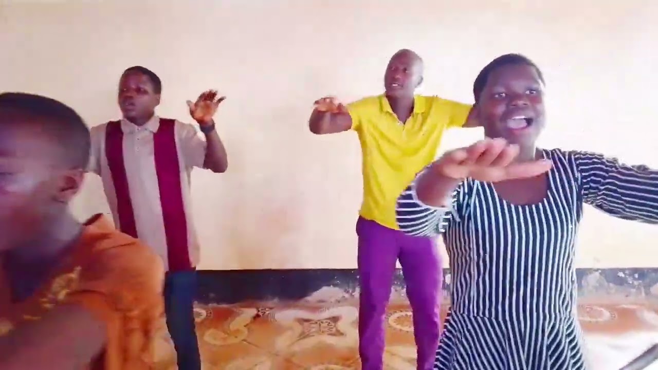 Vijana A. Na wimbo wao wa  Tanzania wakiwa kwenye