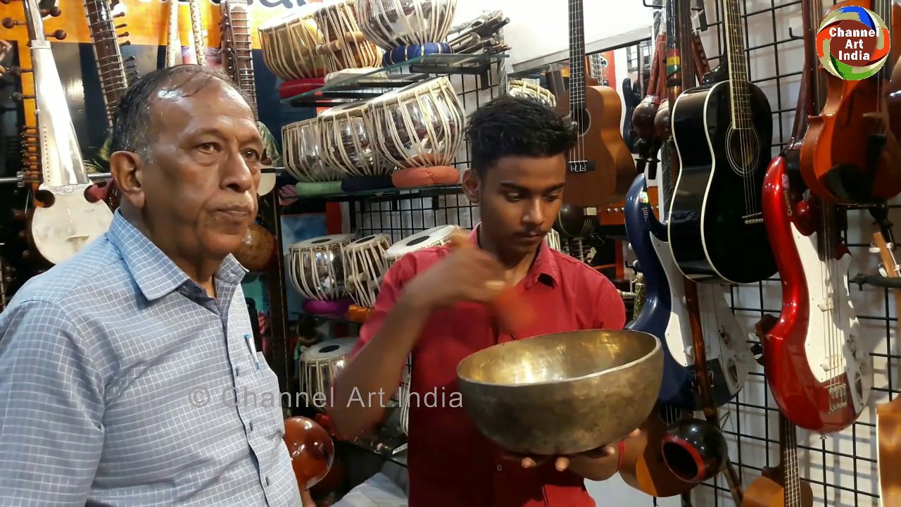 musical Instruments shop at new delhi | channel art india