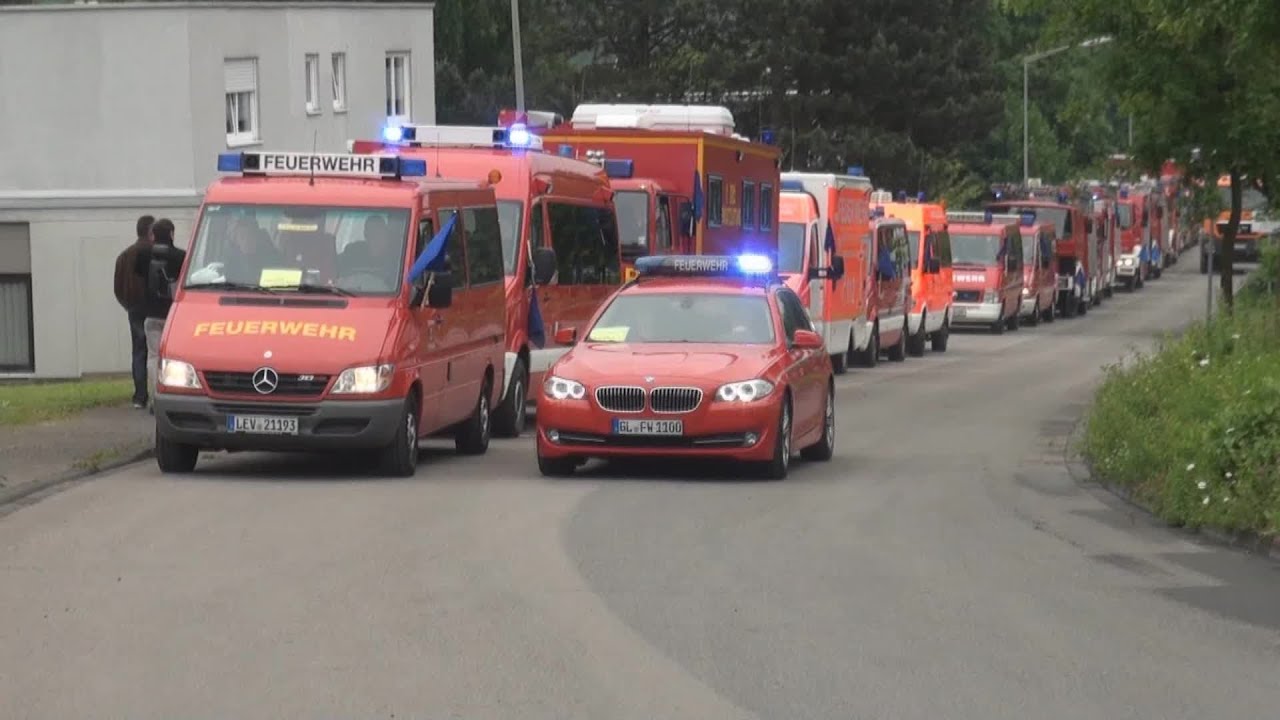 Kolonnenfahrt Einsatzfahrzeuge Regierungsbezirk 5 Köln zum Hochwasser nach Stendal
