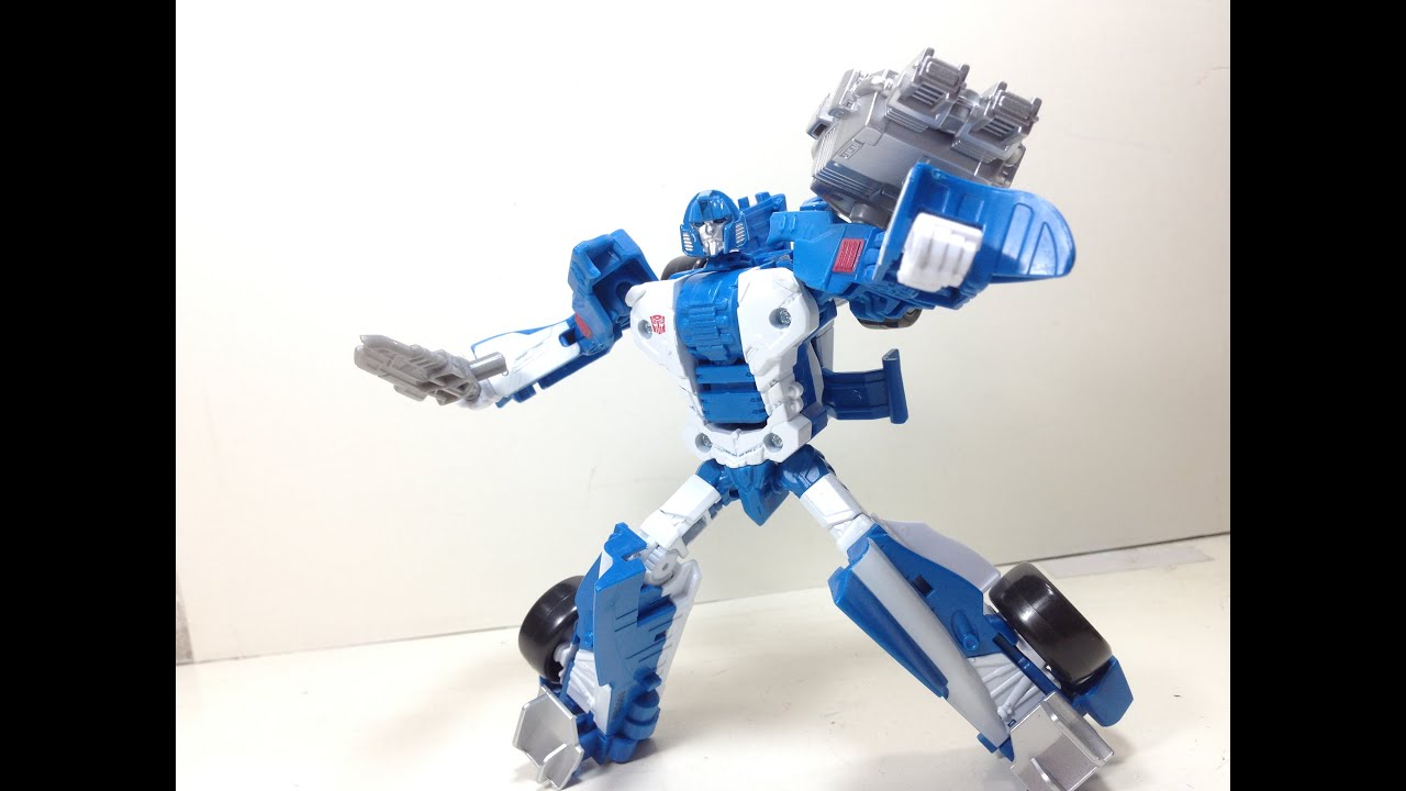 Combiner Wars Mirage Transformers Generations Deluxe Review