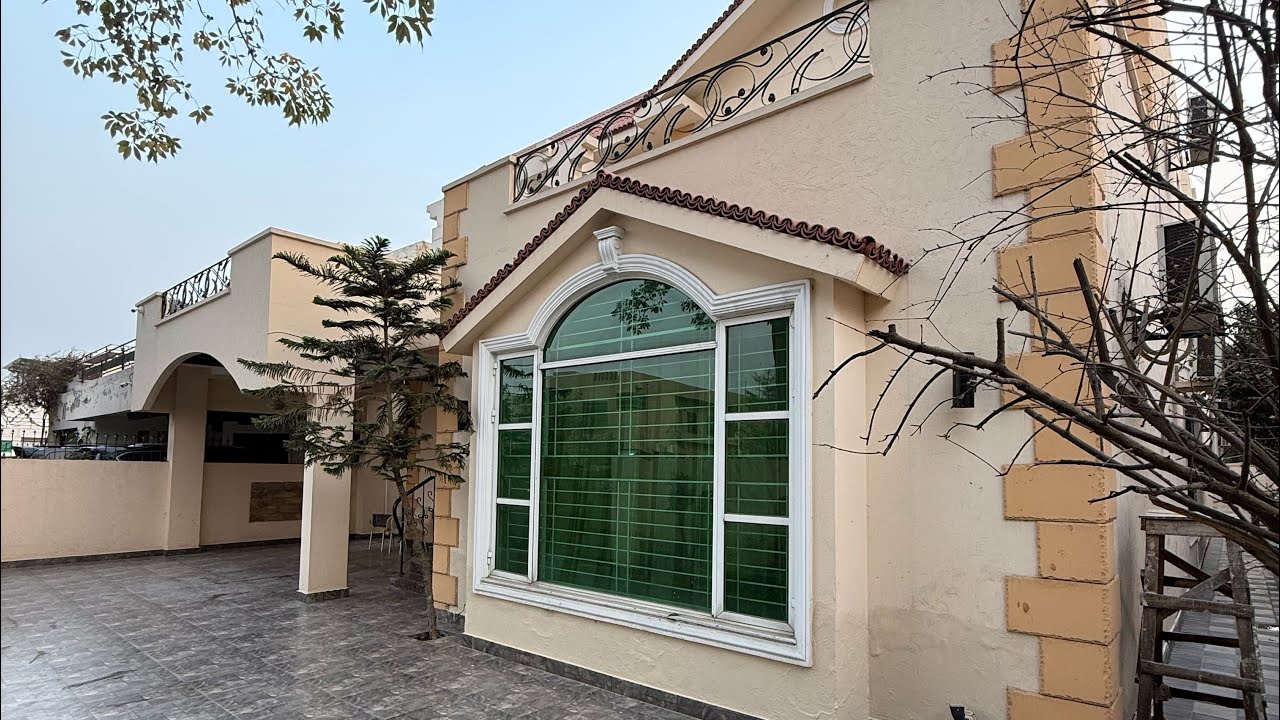 1 kanal slightly used fully furnished full basement house for sale in DHA Phase 5 Lahore