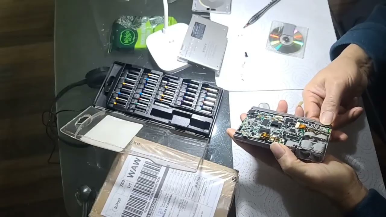 Fixing Sony MZ-R37 errors