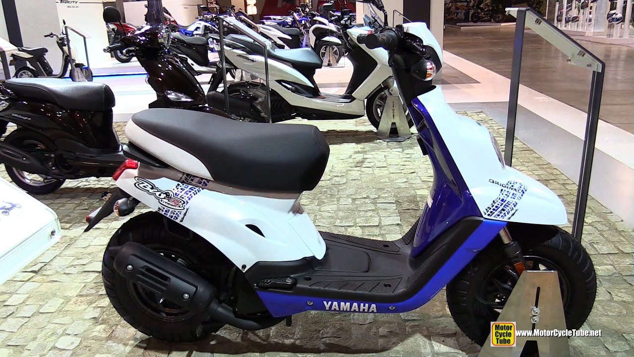 2015 Yamaha BW'S Original 50 Scooter - Walkaround - 2014 EICMA Milan Motorcycle Exhibition