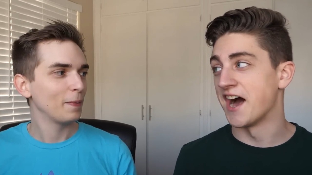 Danny Gonsalez and Drew Gooden Being silly for 1.05 hours