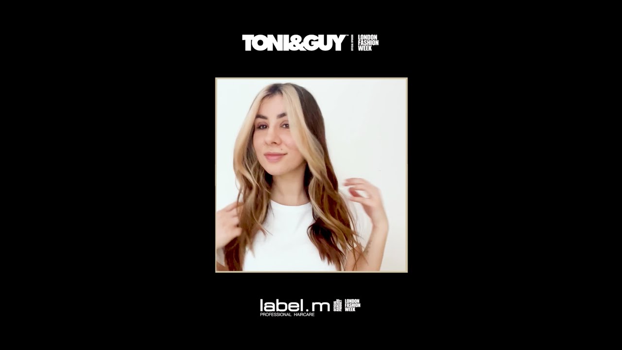 TONI&GUY How-To con Clarissa: come realizzare onde morbide con la piastra