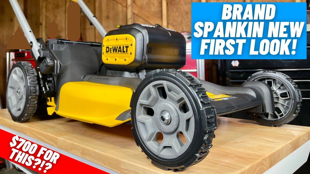 Самоходная газонокосилка DeWALT 2x20v || Распаковка и быстрый осмотр