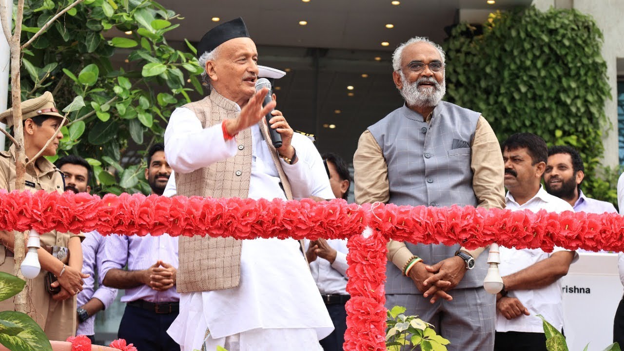 Shri. Bhagat Singh Koshyari, Hon&rsquo;ble Governor of Maharashtra, visits HK Diamond Factory in Surat