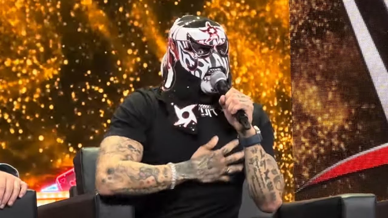 PENTA Drops an F-BOMB at WWE Wrestlemania World Panel
