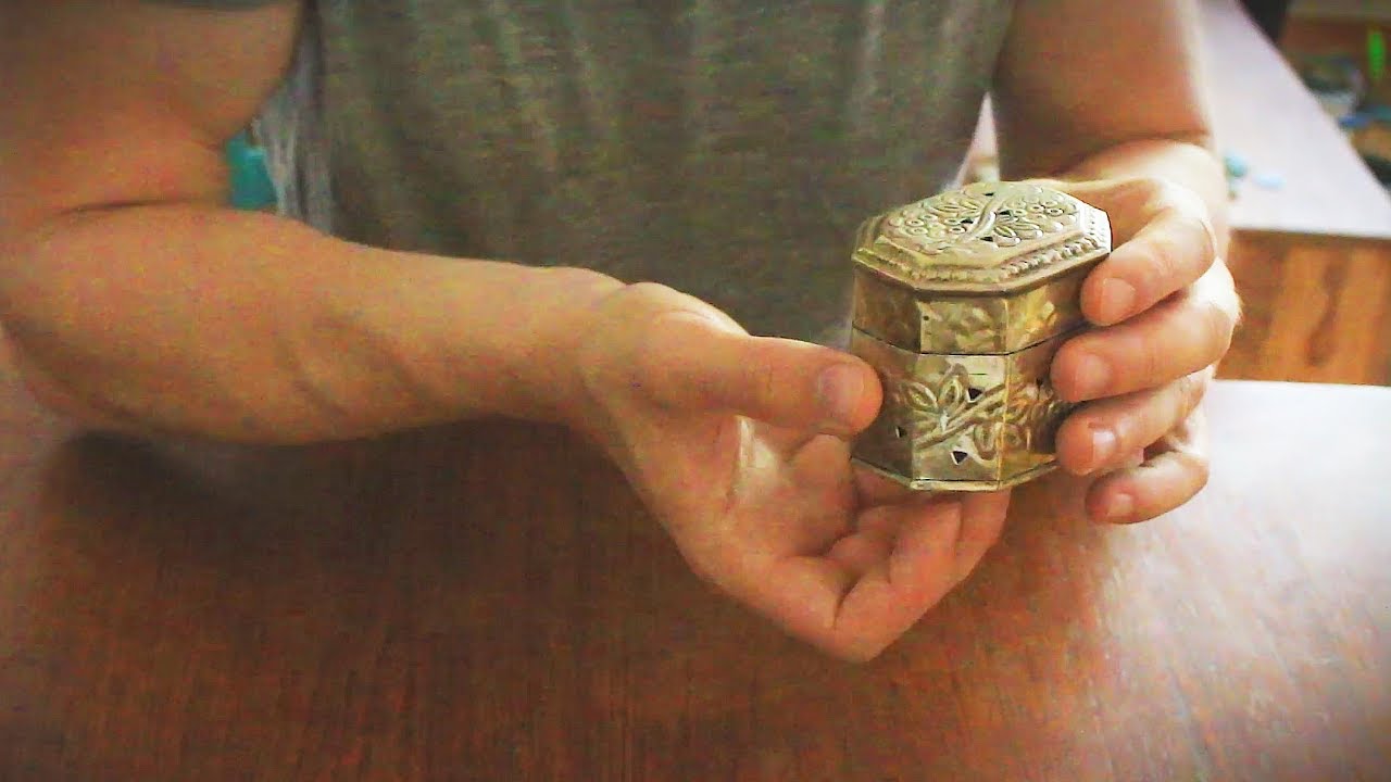 ASMR Calm Tapping / Crinkling Session (no talking, various objects)
