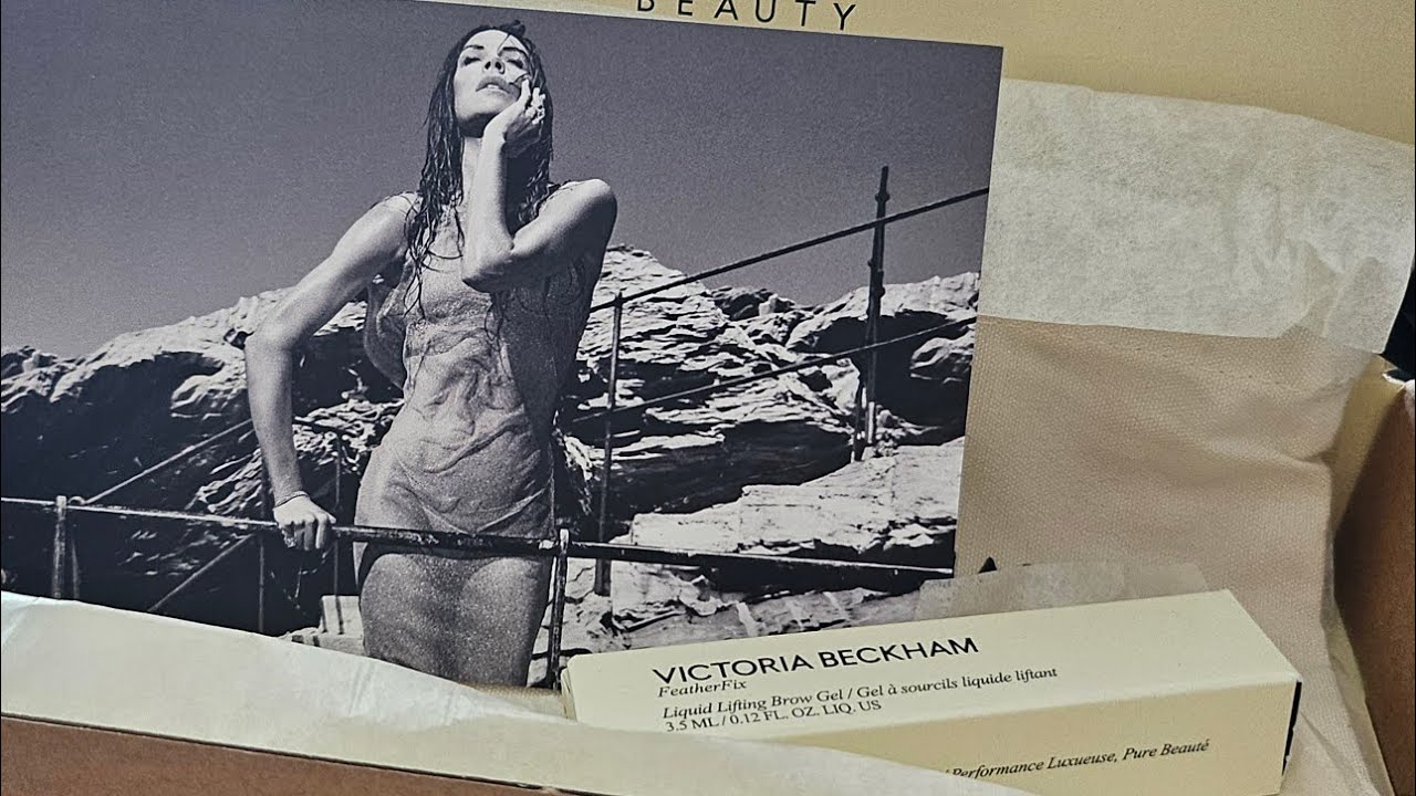 Victoria Beckham Feather Fix Eyebrow Gel.