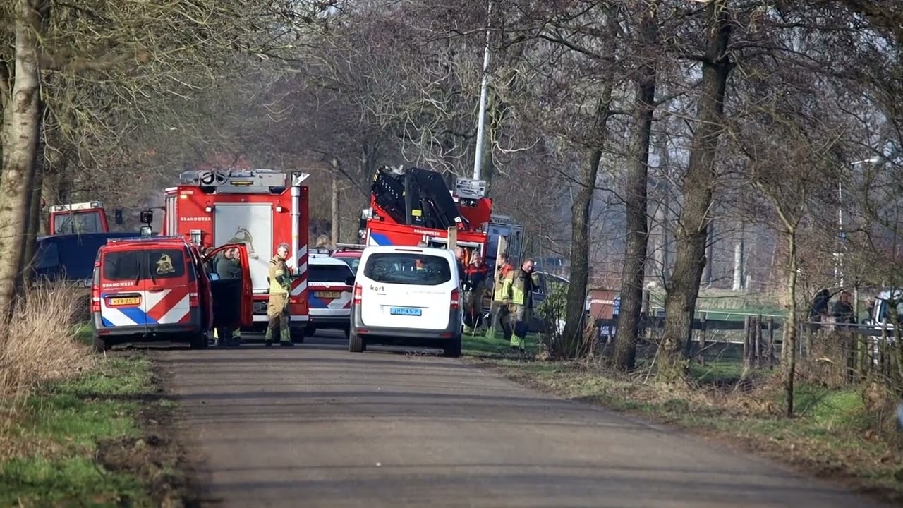 Man bekneld tijdens snoeiwerkzaamheden op weiland in Eastermar