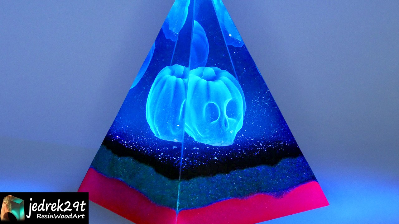 Halloween 3D Hologram Project from Clear Epoxy / RESIN ART